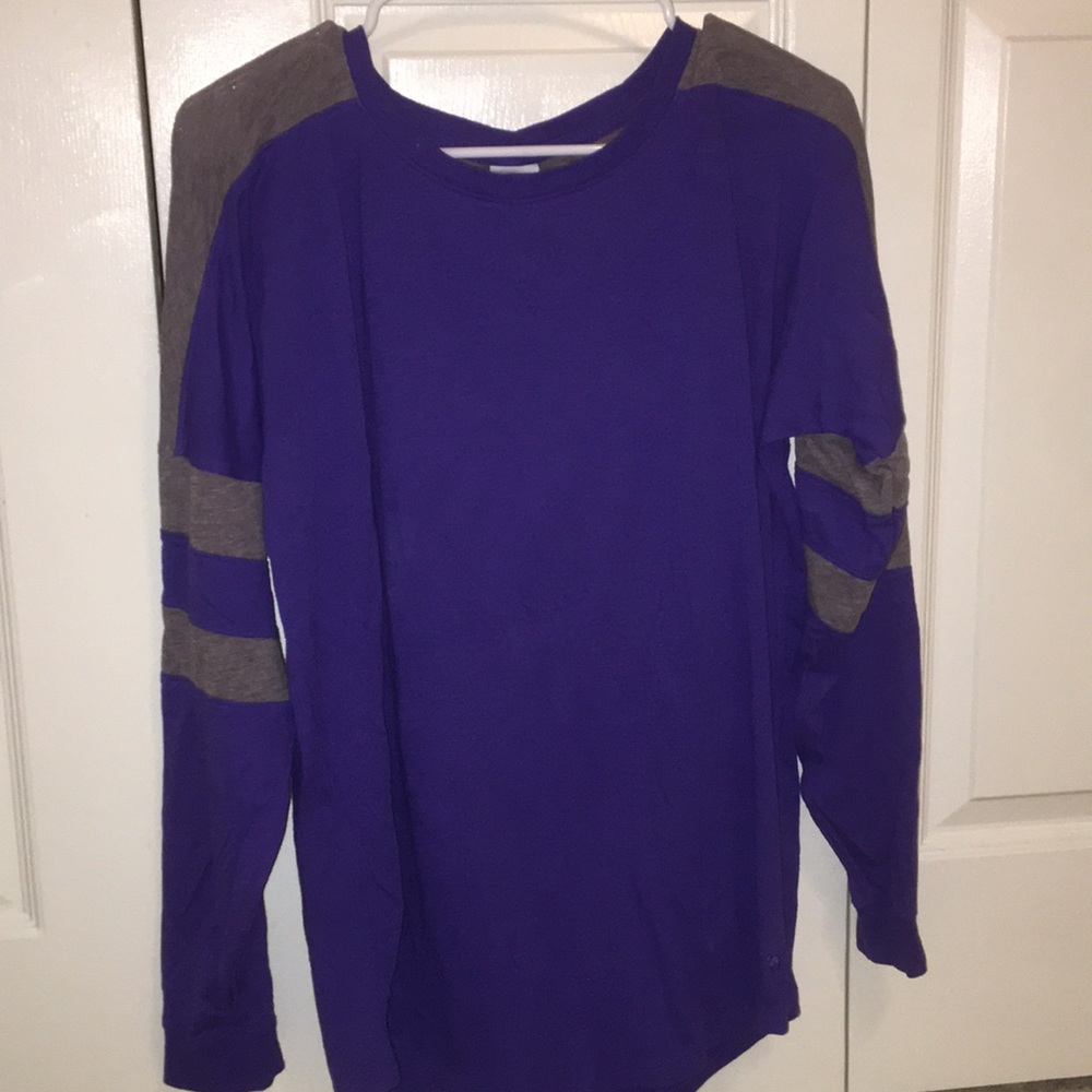 Long sleeve t shirt